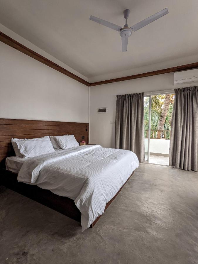 Dhoadhi Retreat Hotel Thulusdhoo Buitenkant foto