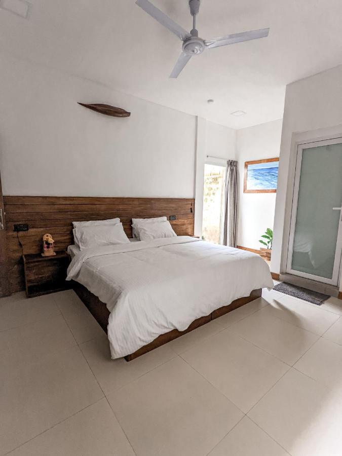 Dhoadhi Retreat Hotel Thulusdhoo Buitenkant foto