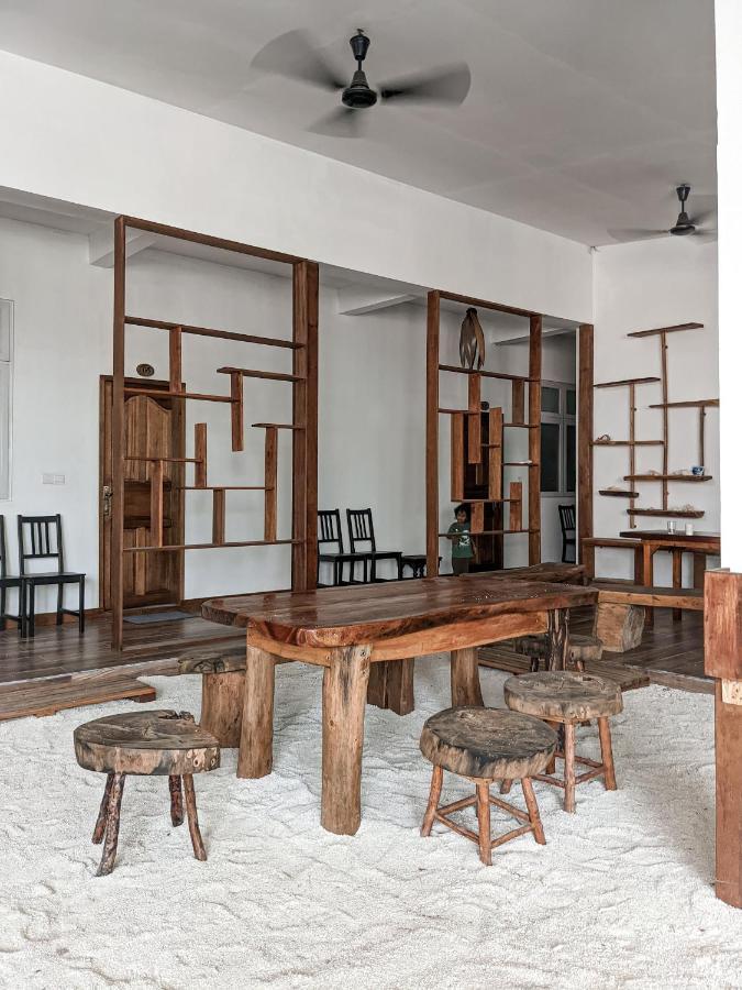 Dhoadhi Retreat Hotel Thulusdhoo Buitenkant foto