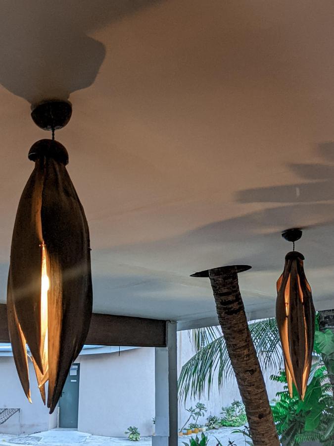 Dhoadhi Retreat Hotel Thulusdhoo Buitenkant foto